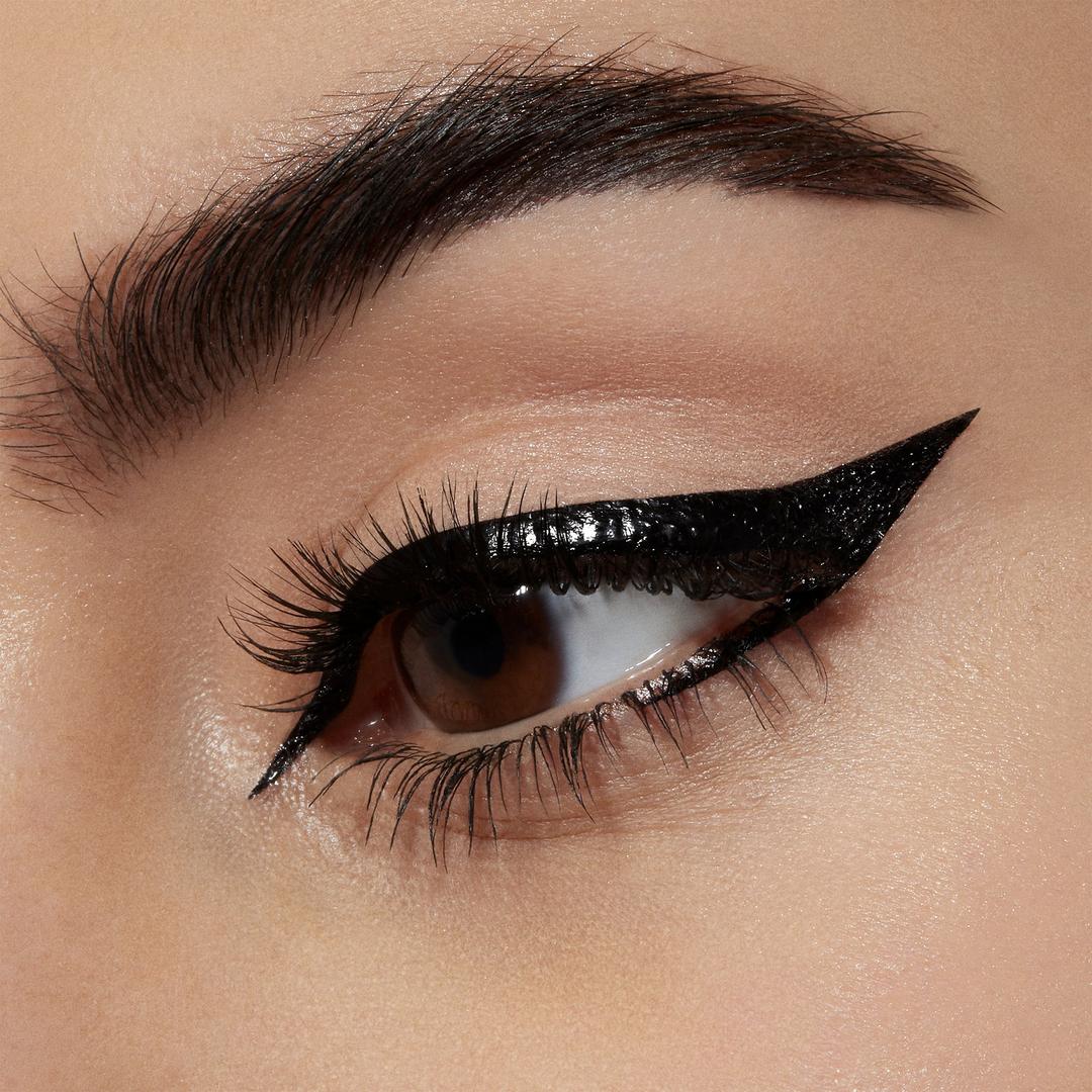 Artliner Liquid Eyeliner - Keçe Uçlu Göz Kalemi