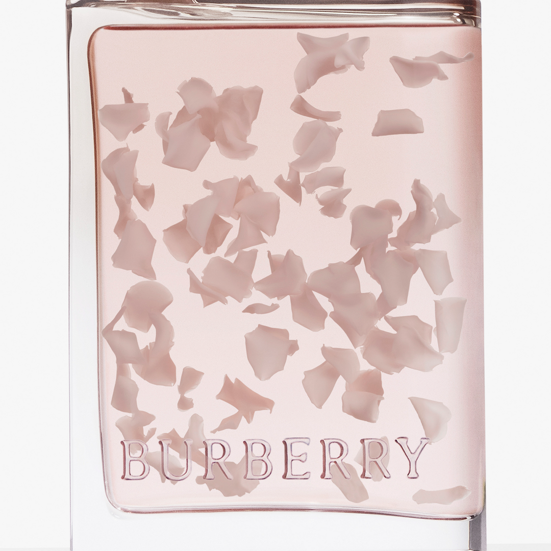 Her Eau de Parfum Petals Limited Edition