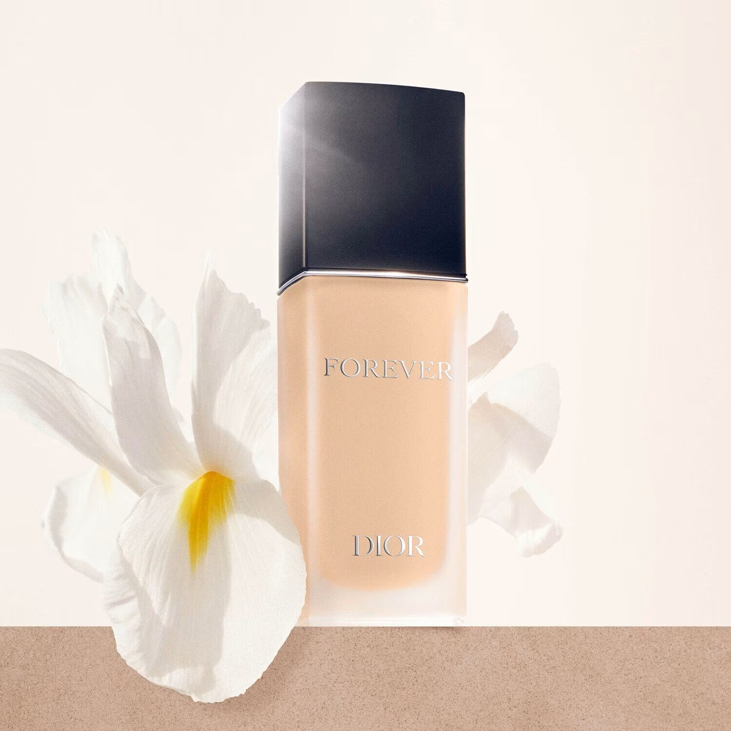 Dior Forever - Mat Bitişli Fondöten